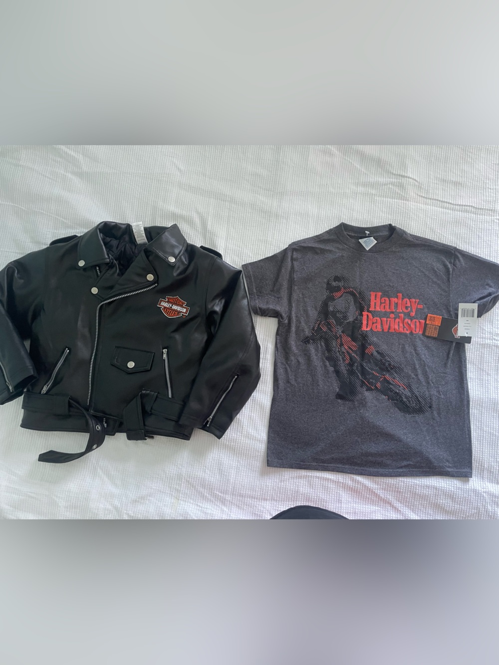 Harley-Davidson Black Leather Kids Motorcycle Jacket with Gray Graphic Tee SZ 7.